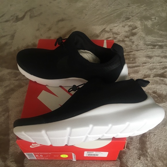 Nike Shoes | Nike Aparte | Poshmark